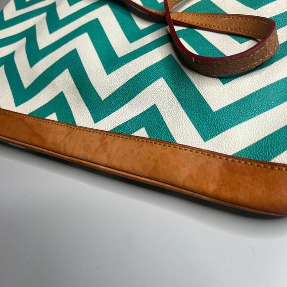 Dooney & Bourke Chevron Tote Bag – Teal & White Canvas with Leather Trim - Picture 3 of 10